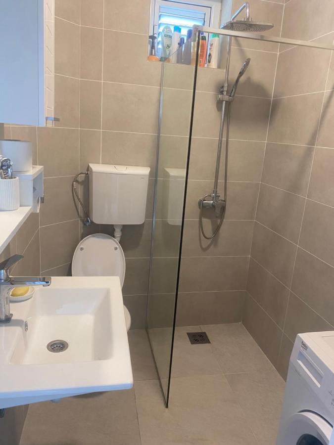 Apartman Lara Sveti Stefan Eksteriør billede
