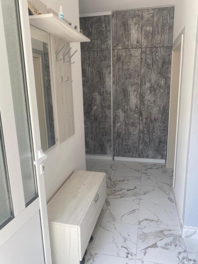 Apartman Lara Sveti Stefan Eksteriør billede
