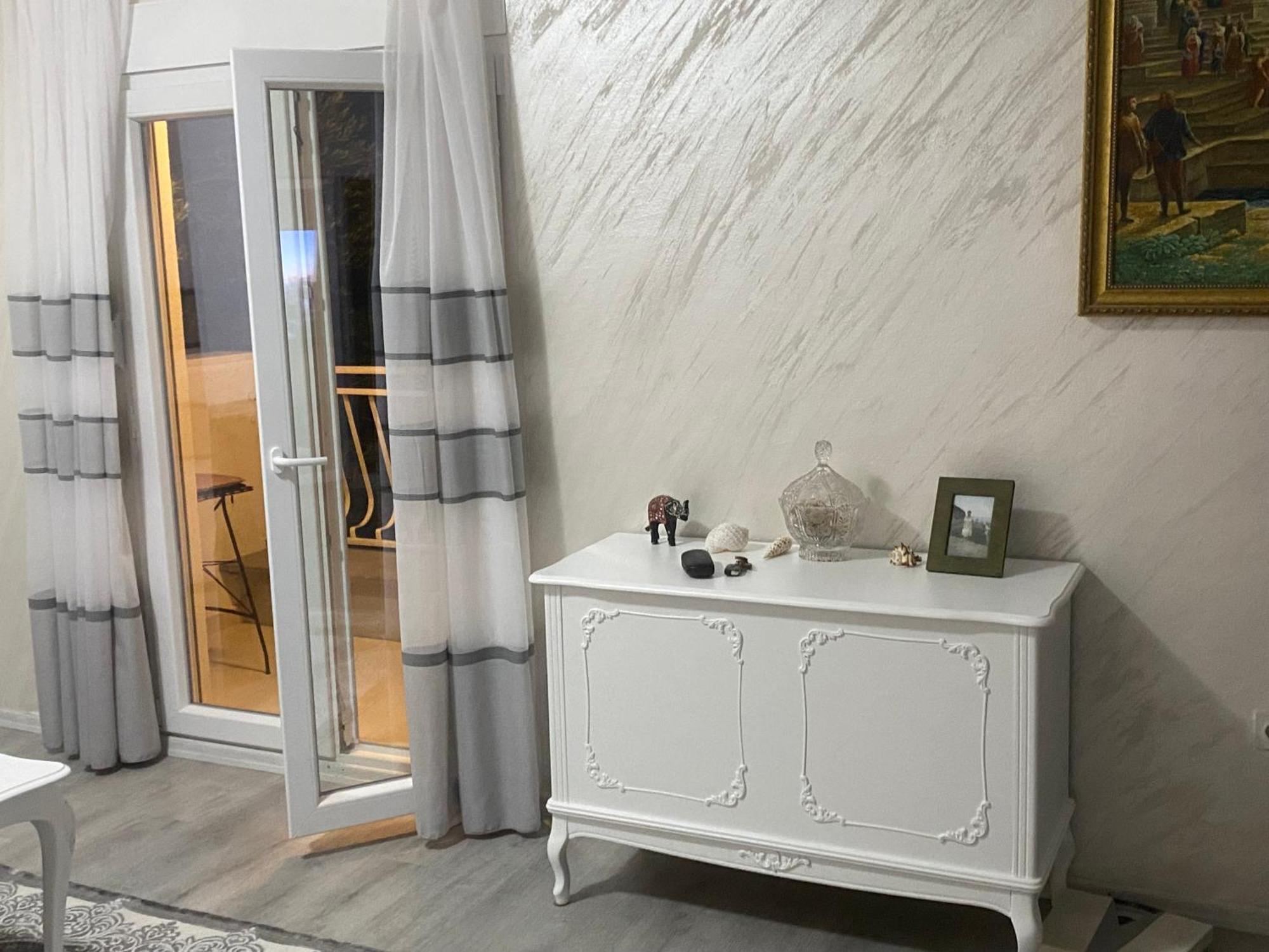 Apartman Lara Sveti Stefan Eksteriør billede
